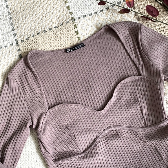 ZARA | Light Purple Plunge Crop Top - Picture 3 of 4